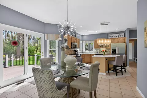 Dining - 4809 Stonewood Dr, Jackson, MI 49201 photo 1 of 6
