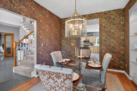 Dining - 4809 Stonewood Dr, Jackson, MI 49201 photo 3 of 6