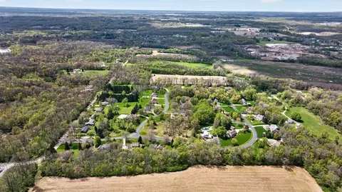 View/Area - 4809 Stonewood Dr, Jackson, MI 49201 photo 3 of 10