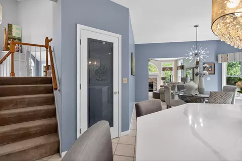 Entry Way - 4809 Stonewood Dr, Jackson, MI 49201 photo 6 of 8