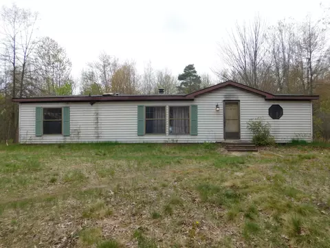 14540 Schroeder Rd, Saint Charles, MI 48655