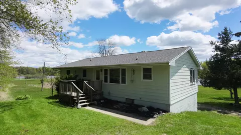 5251 Hudson Rd, Osseo, MI 49266