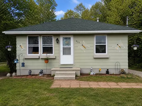 822 Mechanic St, Big Rapids, MI 49307