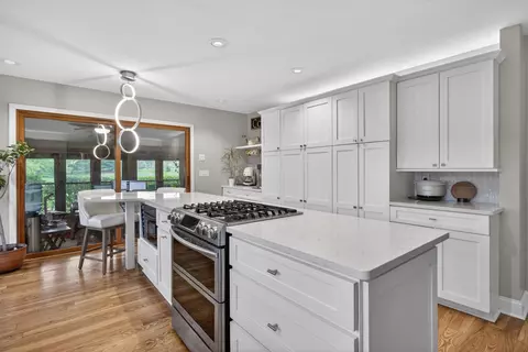 Kitchen - 4530 Eagle Dr, Jackson, MI 49201 photo 3 of 7