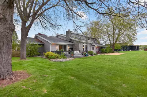 Exterior - 4530 Eagle Dr, Jackson, MI 49201 photo 5 of 6