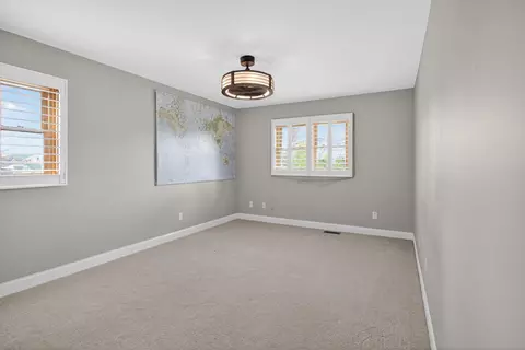 Bedroom - 4530 Eagle Dr, Jackson, MI 49201 photo 4 of 5