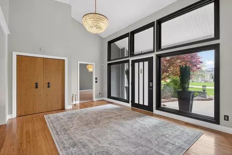 Entry Way - 4530 Eagle Dr, Jackson, MI 49201 photo 1 of 5