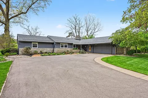 4304 Sunnybrook Dr, Kalamazoo, MI 49008