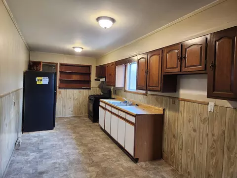 Kitchen - 1260 W Baldwin Rd, Baldwin, MI 49304 photo 1 of 1