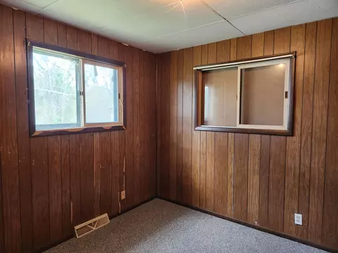 Bedroom - 1260 W Baldwin Rd, Baldwin, MI 49304 photo 2 of 3