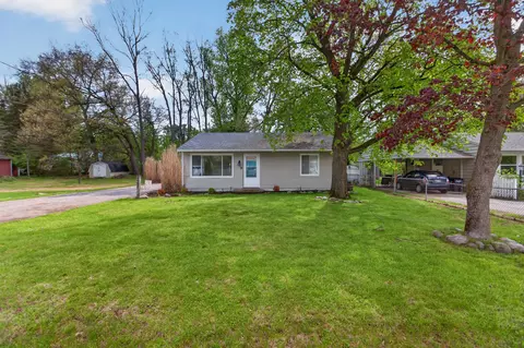 Exterior - 3455 Acacia Blvd, Jackson, MI 49203 photo 2 of 9