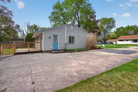 Exterior - 3455 Acacia Blvd, Jackson, MI 49203 photo 9 of 9