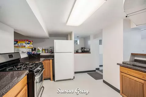 Kitchen - 4510 32nd St, Dorr, MI 49323 photo 2 of 2