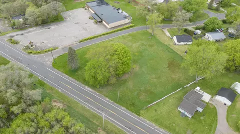 2245 Red Arrow Hwy, Benton Harbor, MI 49022