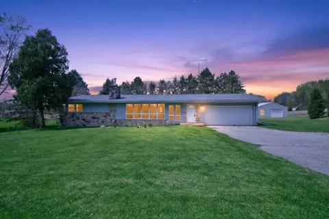 1114 Chapel Rd, Parma, MI 49269