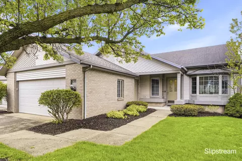 4302 Sabal Pointe Dr SE, Grand Rapids, MI 49546
