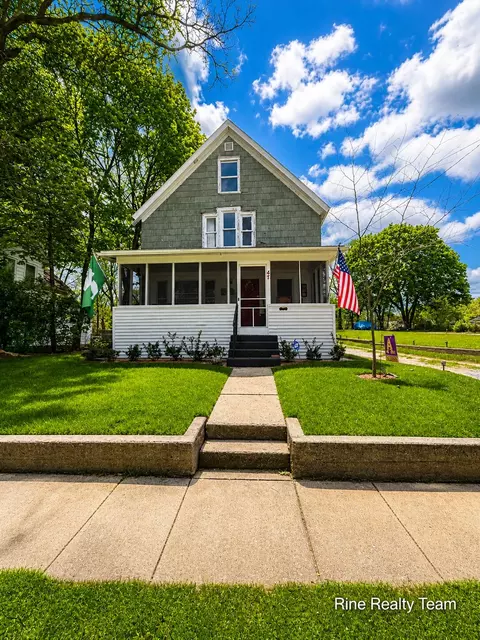 47 Frisbie Ave, Battle Creek, MI 49037