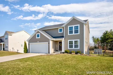 14482 Tupelo Dr, West Olive, MI 49460