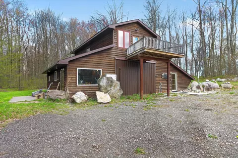 17099 Sierra Dr, Big Rapids, MI 49307