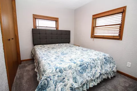 Bedroom - 91195 M-40, Marcellus, MI 49067 photo 3 of 3