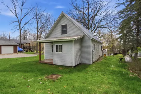 9361 Miramichi Dr, Evart, MI 49631
