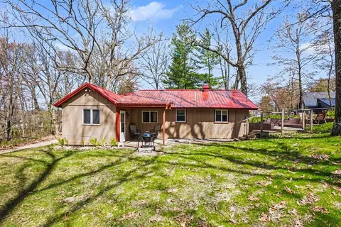 880 W Lincoln Ave, White Cloud, MI 49349
