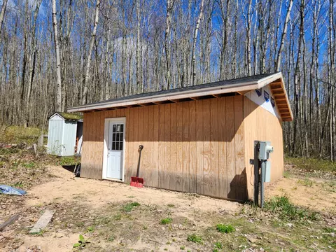 5687 S Frank Smith Rd, Chase, MI 49623
