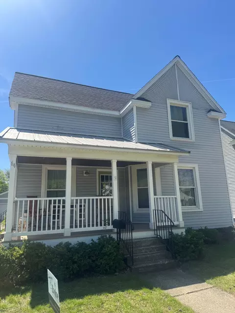 64 W 17th St, Holland, MI 49423