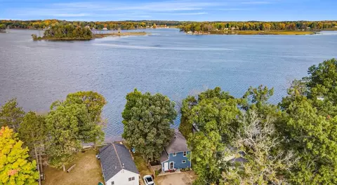 6726 Island Dr, Delton, MI 49046
