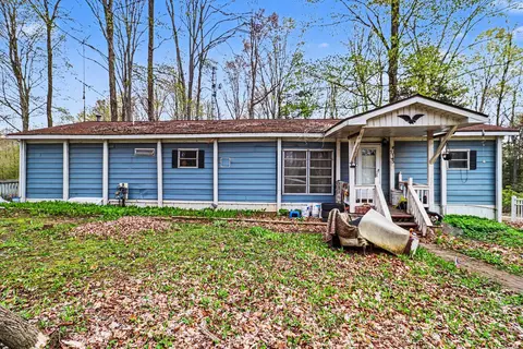 7743 N Manitonka Dr, Weidman, MI 48893