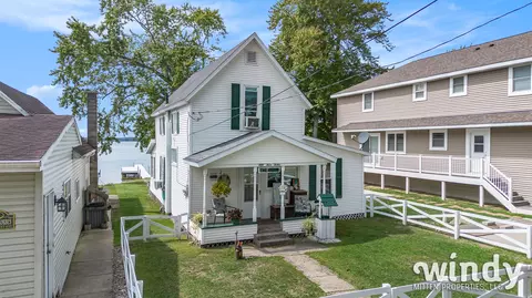 5412 Forest Ave, Watervliet, MI 49098