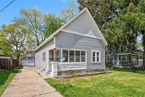 2319 Beverly Ave SW, Wyoming, MI 49519