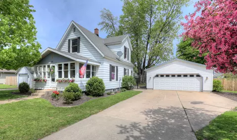 241 Woodward St, Zeeland, MI 49464
