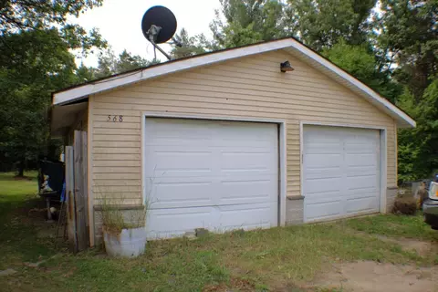 568 S Nancy Dr, White Cloud, MI 49349 photo 3