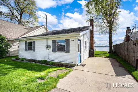 2375 Patterson Rd, Shelbyville, MI 49344