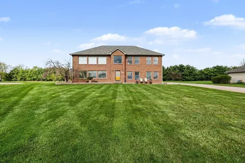 10577 Keane Dr, Grass Lake, MI 49240