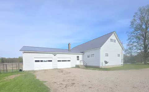 10697 Church Rd, Lakeview, MI 48850