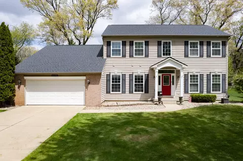 6230 Delasala Ct, Kalamazoo, MI 49009
