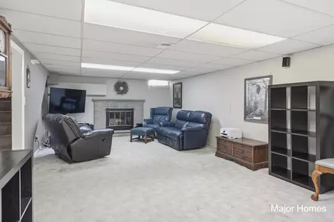 Living - 6846 Aleda Ave SE, Grand Rapids, MI 49508 photo 5 of 5
