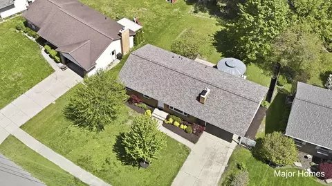 View/Area - 6846 Aleda Ave SE, Grand Rapids, MI 49508 photo 2 of 6