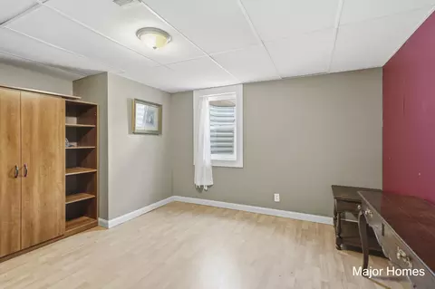 Bedroom - 6846 Aleda Ave SE, Grand Rapids, MI 49508 photo 10 of 10