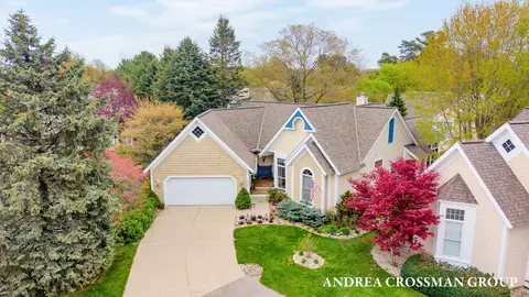 1013 Pebble Stone Ct, Holland, MI 49424