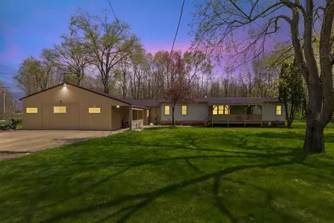 11718 Federal Rd, Morley, MI 49336