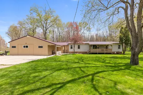 11718 Federal Rd, Morley, MI 49336