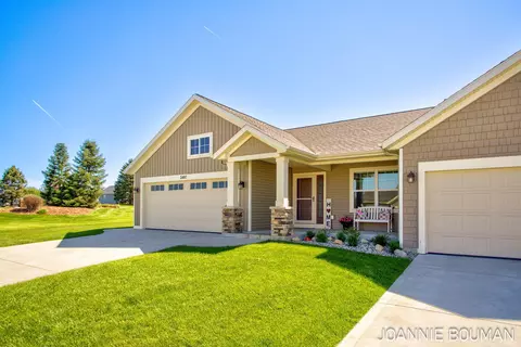 3497 Riverwalk Dr, Hamilton, MI 49419