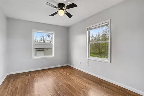 Bedroom - 26689 28th Ave, Gobles, MI 49055 photo 3 of 4