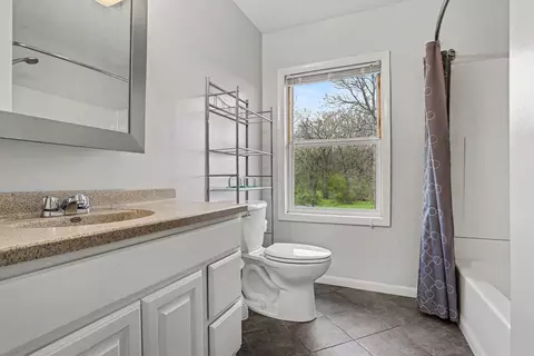Bath - 26689 28th Ave, Gobles, MI 49055 photo 5 of 5