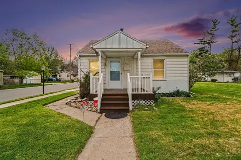466 W Maxlow Ave, Hazel Park, MI 48030