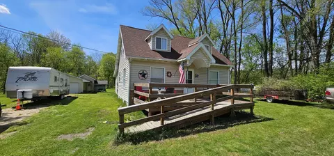 21986 County Road 681, Bangor, MI 49013