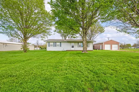 27532 May St, Edwardsburg, MI 49112